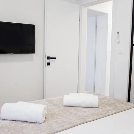 Apartment Luky *